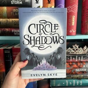 Circle Of Shadows | Softcover
